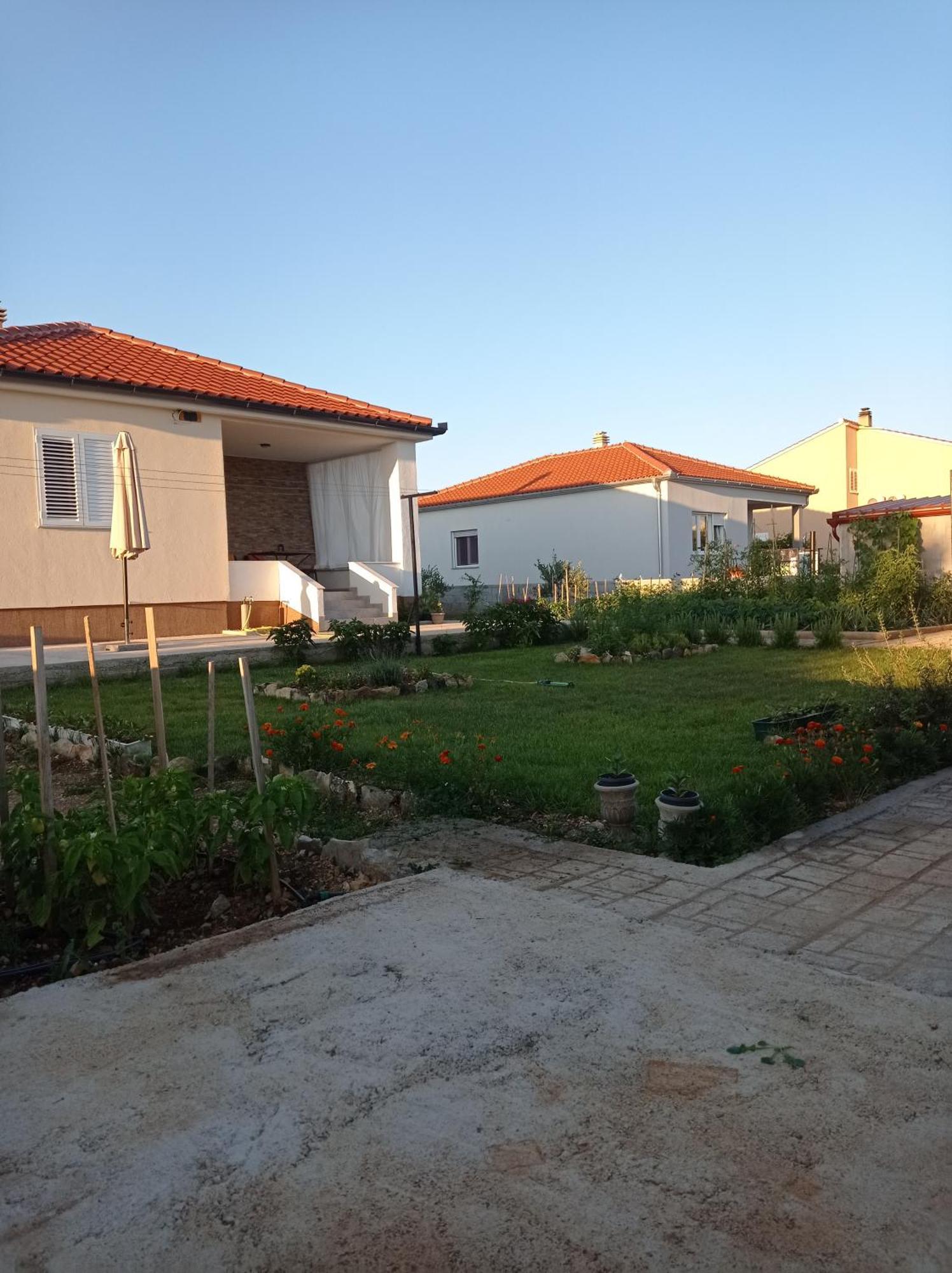 Holiday Home Lucia Лозовац Экстерьер фото