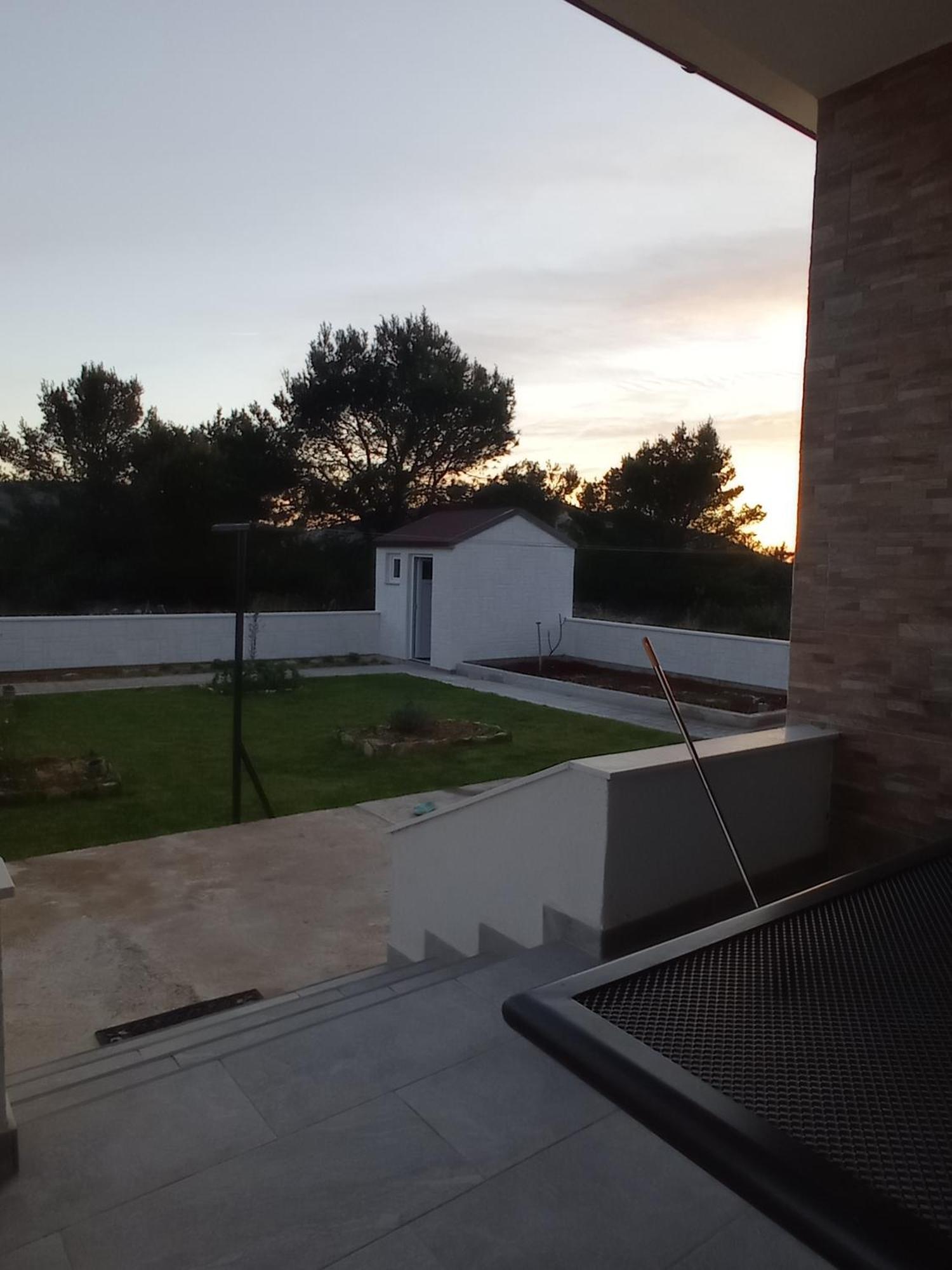 Holiday Home Lucia Лозовац Экстерьер фото