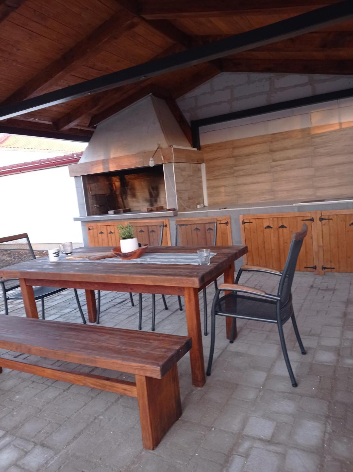 Holiday Home Lucia Лозовац Экстерьер фото